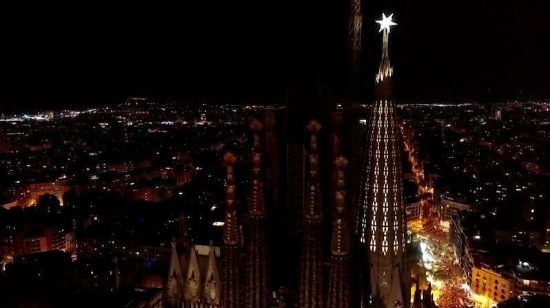 V Barceloně odhalili zatím nejvyšší věž chrámu Sagrada Família